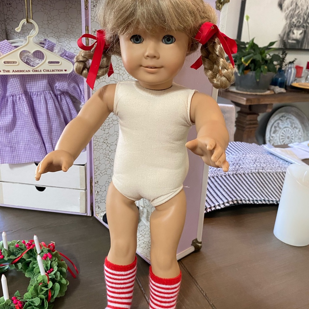 Original Pleasant Company Kirsten Doll with case. - Picture 2 of 8